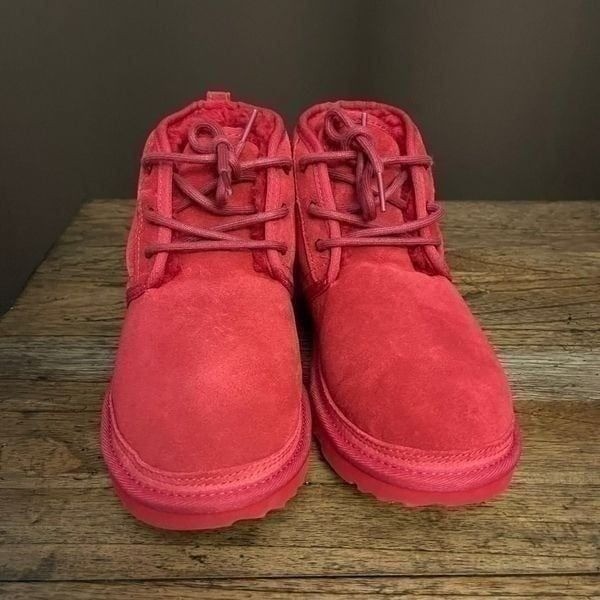 UGG New Neumel II Booties Size 6 image 5