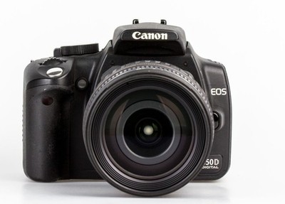 Canon EOS 350D / EOS Digital Rebel XT 8.0MP Digitalkamera - Schwarz (Kit mit...