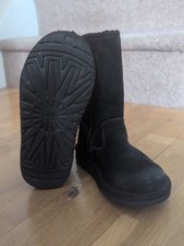 Ugg Australia Children Size 10 Zip Up Boots Black Suede Fur Lined