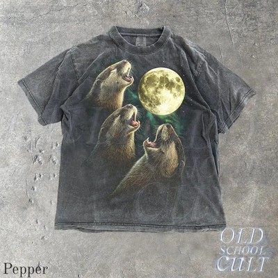 Vintage Otter Howling Moon Comfort Tee Animal Lover Gift Soft