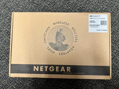 Netgear 18 dBi Directional Patch Panel Antenna ANT24D18