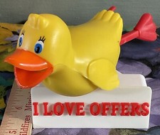 VINTAGE WINDU-UP YELLOW DUCK SWIMMING BATH TOY POOL TUB FLOAT FLAPPING FEET RARE