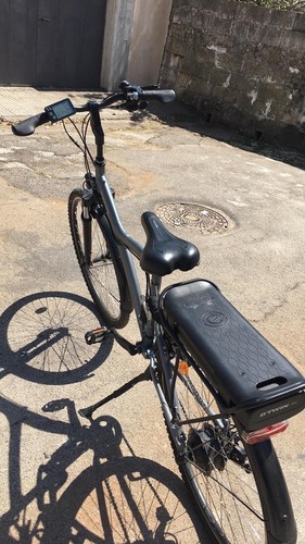 city bike a pedalata assistita. Decathlon riversite 900. - Foto 2 di 2