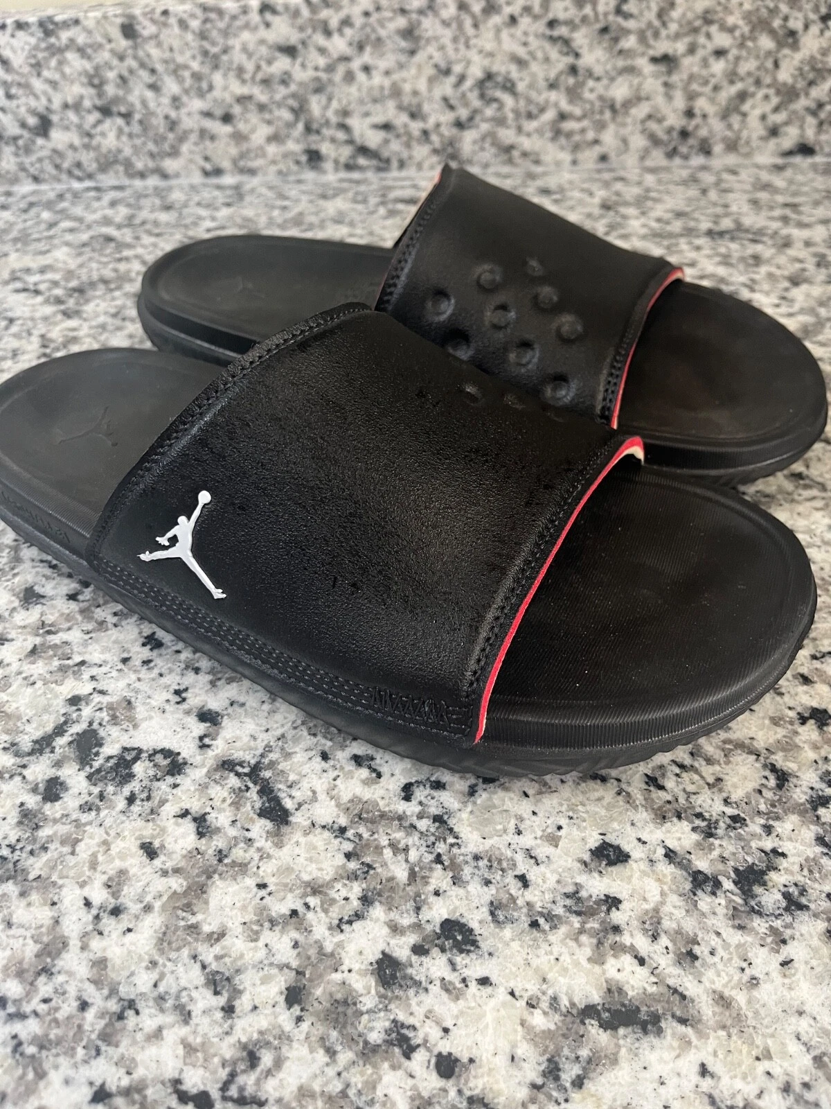 Sandali Nike Jordan Play laterali nero rosso universitario taglia 9 DC9835 060