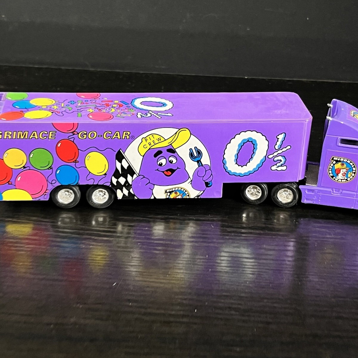 RACING CHAMPIONS 1:64 SCALE DIE -CAST CAB TRANSPORTER 1994 GRIMACE