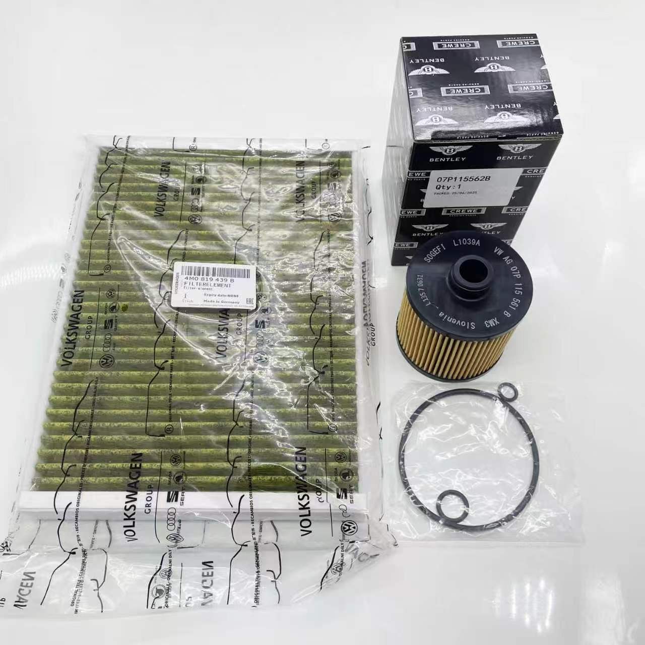 4M0819439B 36A133843 Filter Kit Oil Air AC Filter For Bentley Bentayga