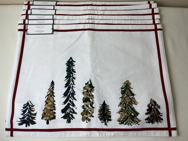 Threshold Placemats Christmas Holiday Green &  Gold Trees w/red Accents. Lot 6