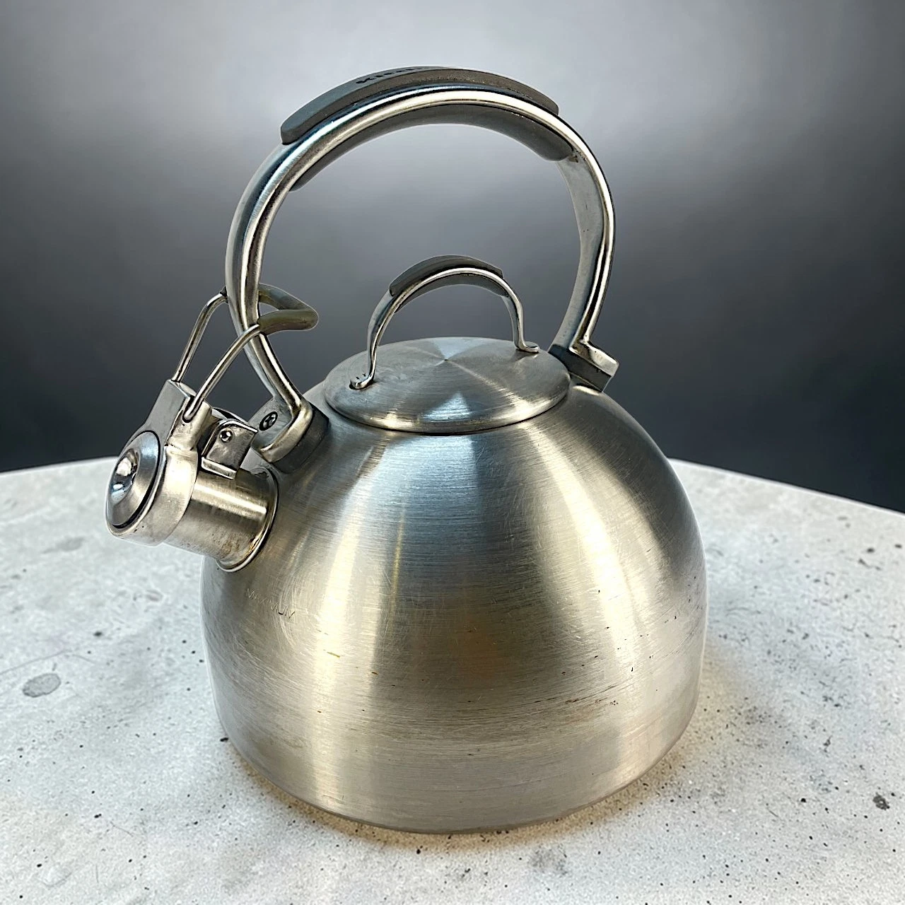 KitchenAid Whistling Tea Kettle 2 Qt Stainless Cookware Stay Cool Handle