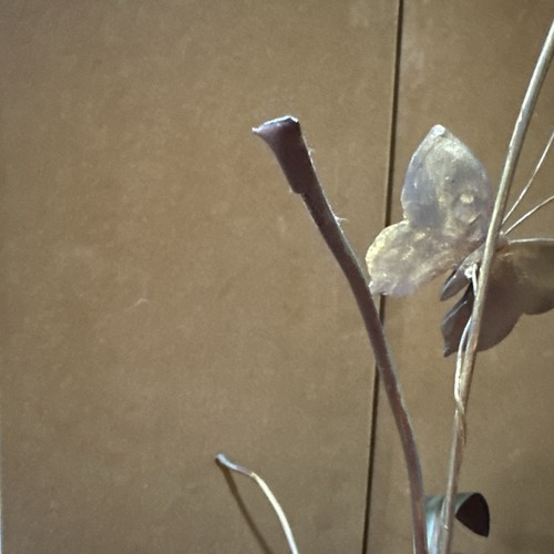 Mid Century Modern Messing emailliert Blätter, Blumen Holzsockel Handarbeit Schönheit - Bild 7 von 8