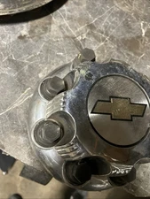 Used Chevy 2500 3500 CHROME Center Hub Caps    8 LUGS