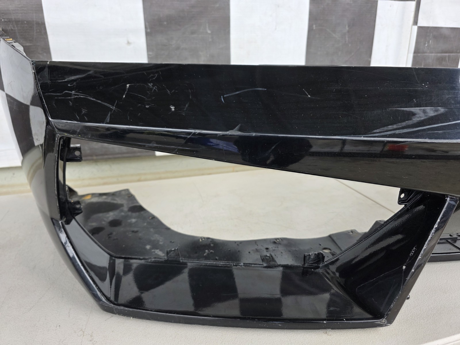 Lamborghini Gallardo LP570 Front Bumper Used Oem 400807437C
