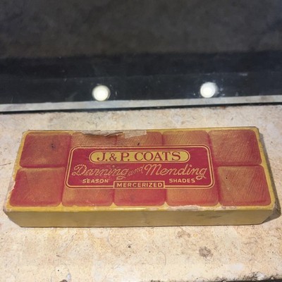 Vintage J & P COATS Darning & Mending Thread BOX A.227-N 3 Balls Thread Inside
