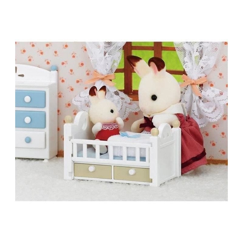 SYLVANIAN FAMILIES 5017 Bébé Lapin Chocolat au Lit Doux pour Enfant