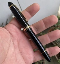 Montblanc Meisterstuck 14kt Gold Nib Fountain Pen  Authentic