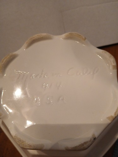 California milk glass gravy bowl - Picture 3 of 3