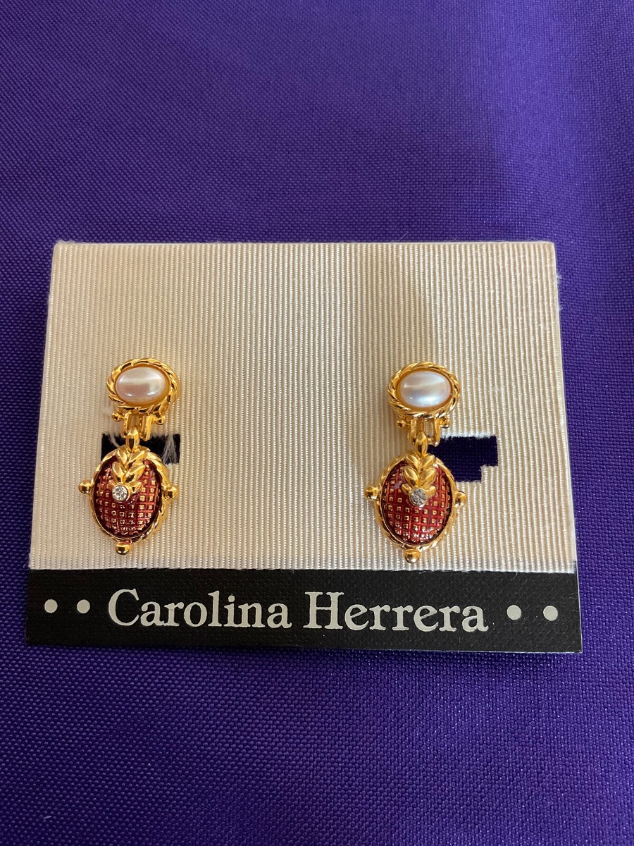 Vtg Carolina Herrera clip on earrings Faux Pearls Gold Tone