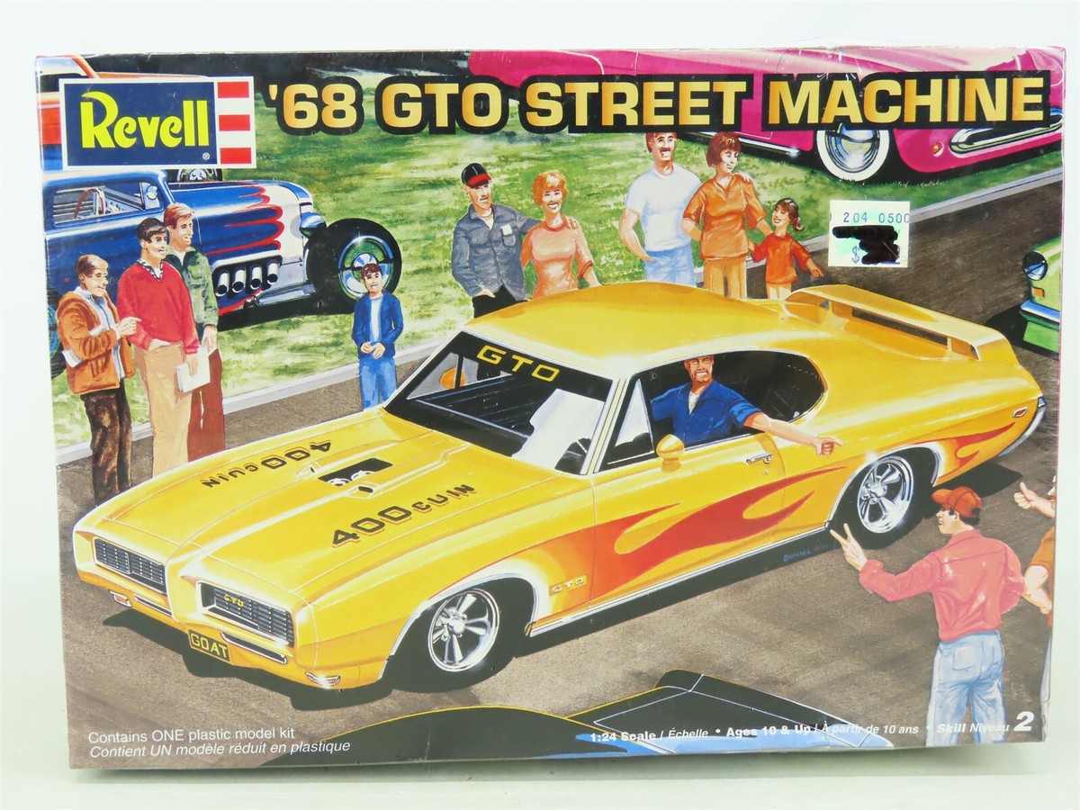1:24 Scale Revell Plastic Model Car Kit #85-2985 '68 GTO Street Machine  SEALED