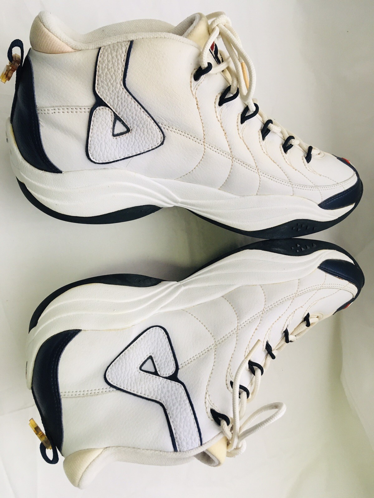 nike legend react 2 white