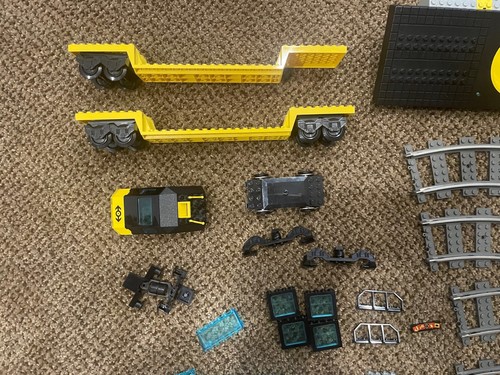 Lego System CARGO RAILWAY Set 4559 1996 Electric 9V- Used - Incomplete Set - Picture 2 of 6