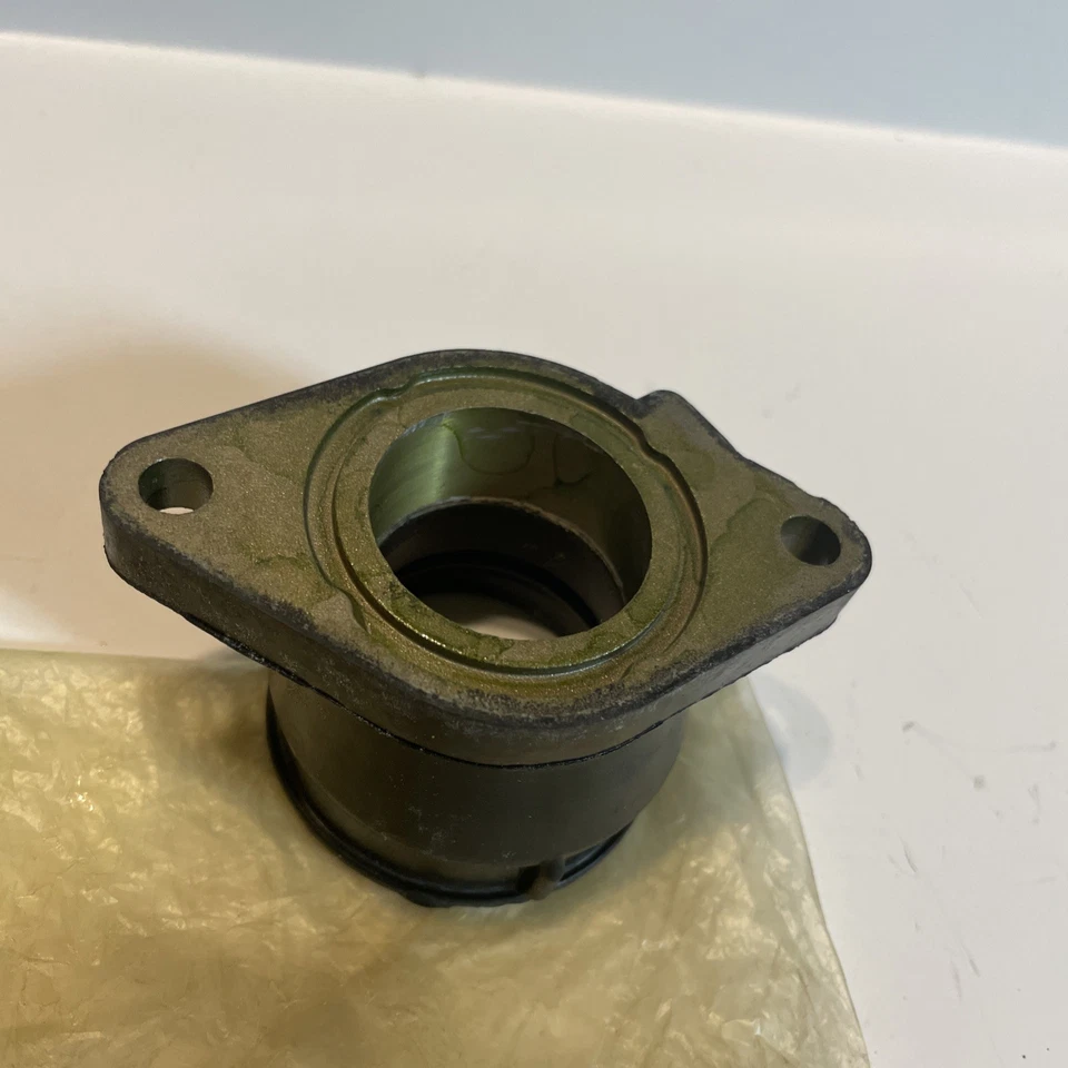 Nuevo de Lote Antiguo Yamaha Colector de Admisión Carb Joint Boot TT600 1985-86 XT600 1984-89 OEM Foto 3 de 4