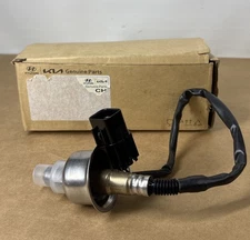 Genuine OEM Hyundai Kia Oxygen O2 Sensor 39210-2B100 thumbnail 2