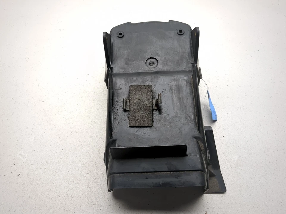 Guardabarros rueda trasera Yamaha FZR600 89-93 Foto 2 de 4