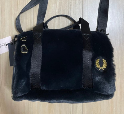 Fred Perry Amy Winehouse Mini Velour Barrel Bag Purse New With Tags From Japan