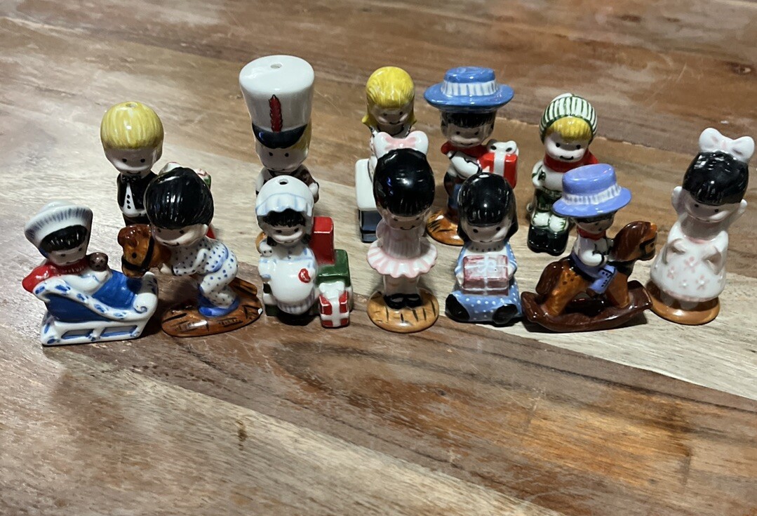 Vintage Joan Wash Figurines Hand Painted Lot (12)
