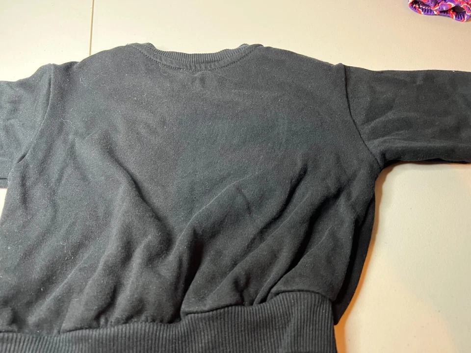 Barbie Sudadera Niñas Pequeñas 2T Negro Polar Cuello Redondo Acanalado Borde Pullover Foto 4 de 4