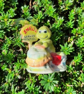 Vintage Shell Service Station Turtle Ceramic Figurine Statue