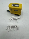 Vintage Lesney Matchbox Series Yellow Pony Horse Trailer No. 43 -WITH PONIES