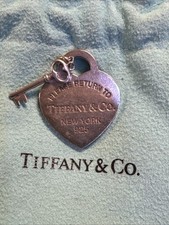 Return To Tiffany  Co NY Sterling Silver Heart with Key Charm Pendant Authentic