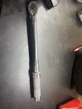 Mac Click Torque Wrench Ratcheting Knurled Handle Steel Silver Mac Click Torque Wrench Ratcheting Knurled Handle Steel Silver
