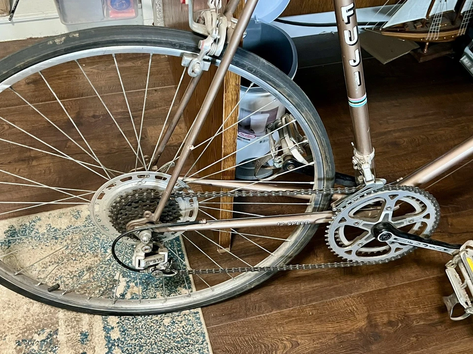 Bicicleta de Carretera Fuji Royale 12 Velocidades De Colección, 56CM 27" 68.5CM Foto 2 de 4