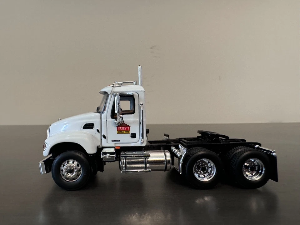 1/64 DCP/First Gear Mack Granite- White: Casey General Stores - Image 2 of 4