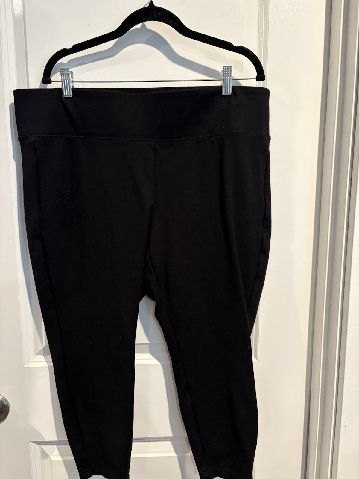 Torrid Size 2S  Stretch Pull-On Pixie Pant  Cropp… - image 1