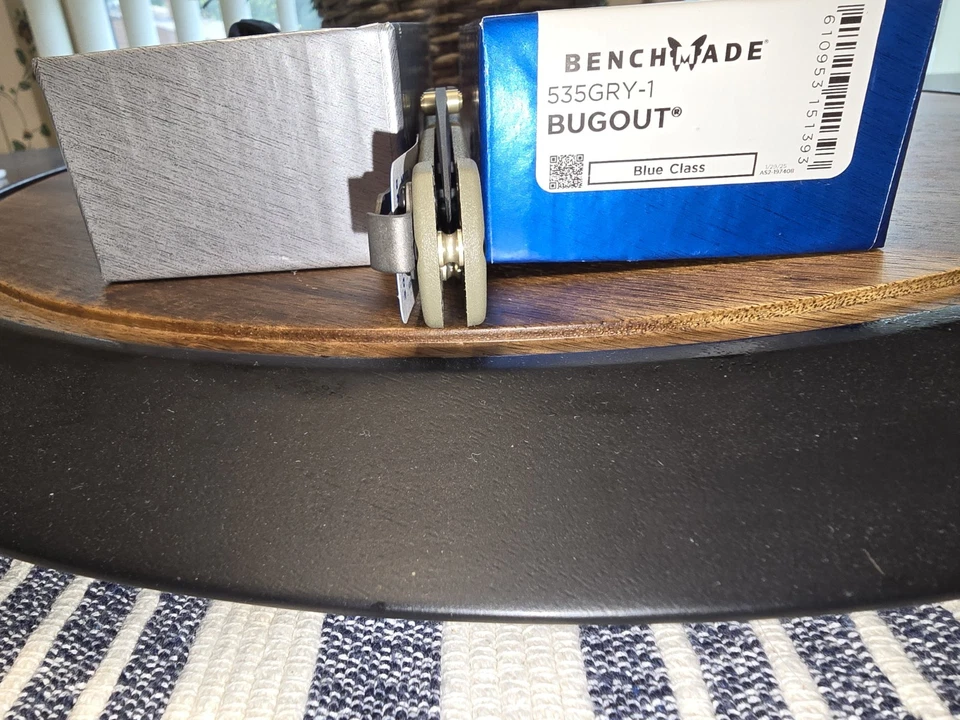 Navaja de bolsillo plegable ambidiestra Benchmade 535GRY-1 - gris Foto 3 de 4