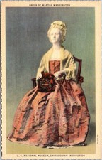 Martha Washington Dress Smithsonian Washington DC Vintage Linen Postcard B37