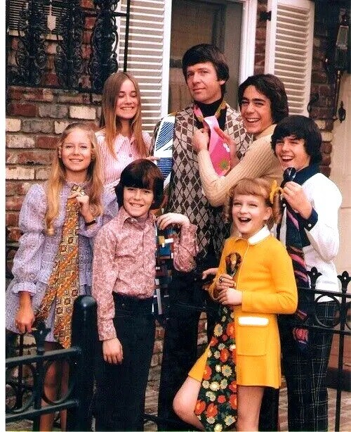 A The Brady Bunch Cast 8x10 Picture Celebrity Print | eBay