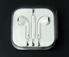 Apple iPhone Wired Earpods Genuine OEM Earphones Earbuds Original WHITE NEW