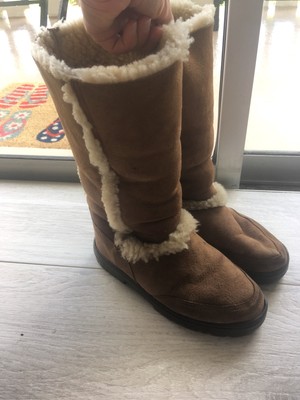 sundance uggs chestnut