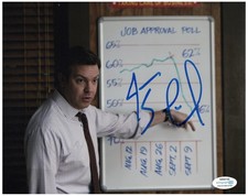 Jason Sudeikis Signed Autographed 8x10 Horrible Bosses Job Approval Poll Photo