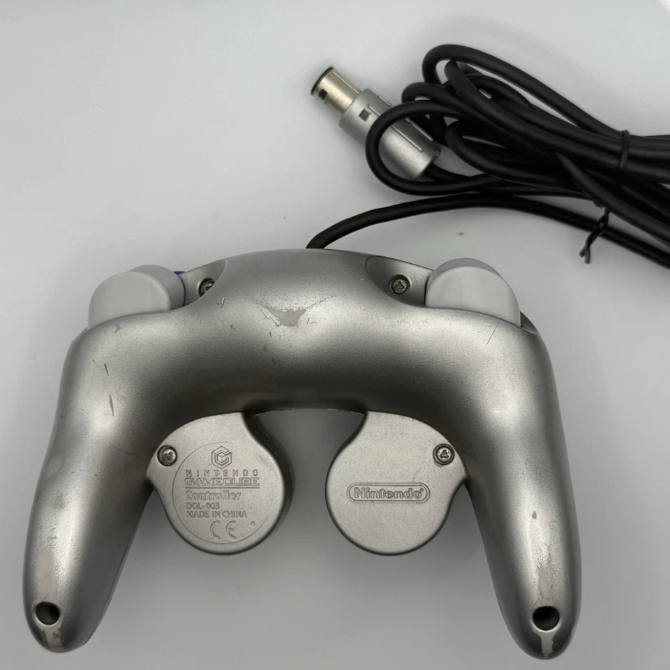 Official Nintendo GameCube Controller DOL-003 T2 Dot Platinum OEM - Tested - Image 2 of 4