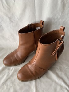 vintage low heel ankle boots