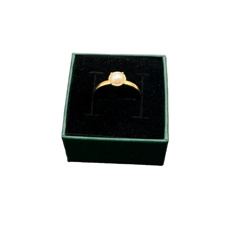 Anillo Coach Chapado en Oro Perla Blanca Diseñador Talla # 6.75 Caja de Regalo Foto 2 de 2