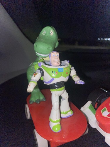 Disney Buzz Lightyear And Rex The Dinosaur T-Rex Pull Back & Go Skateboard Toy - Picture 4 of 8