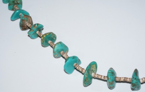 Vintage American Aboriginal Navajo Style Turquoise & Shell Necklaces (***) - Picture 9 of 11