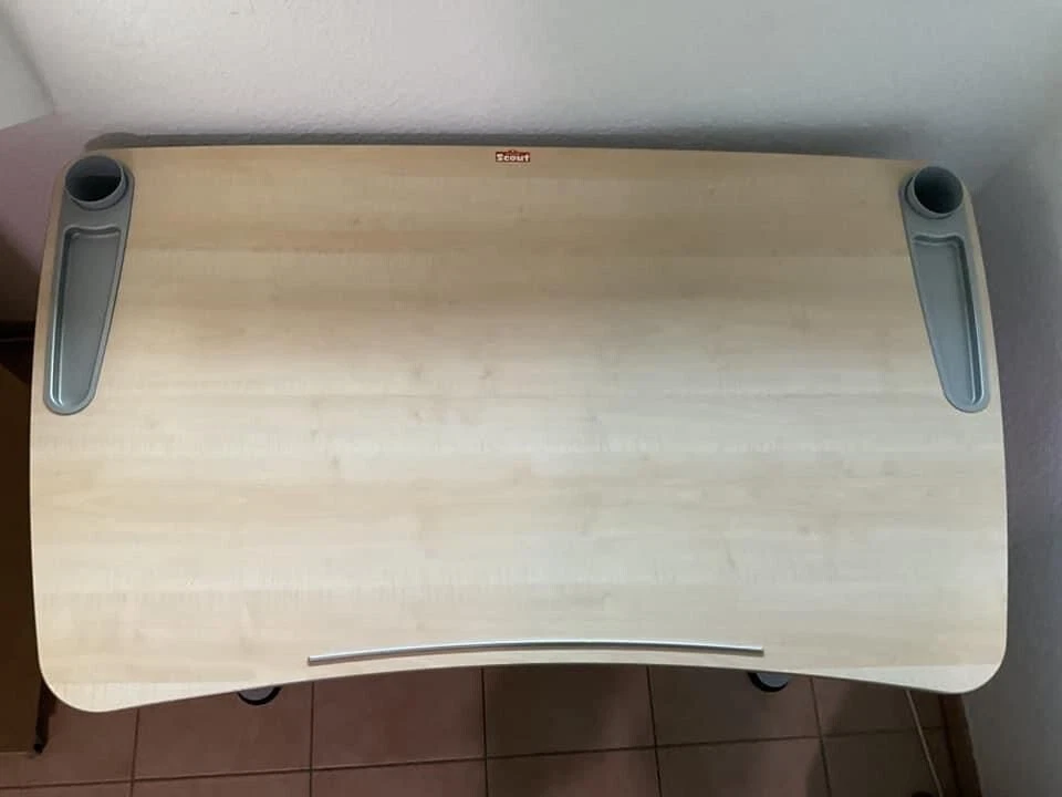 Schreibtisch Scout für Kinder Höhenverstellbar mit Schublade sehr guter Zustand - Bild 2 von 4