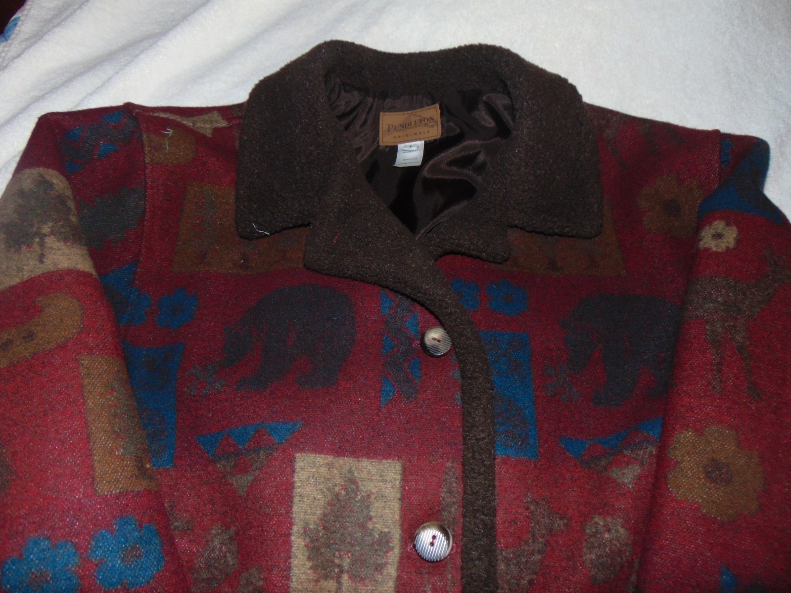 Vtg PENDLETON Original Bear & Maple Leaf WESTERN … - image 7