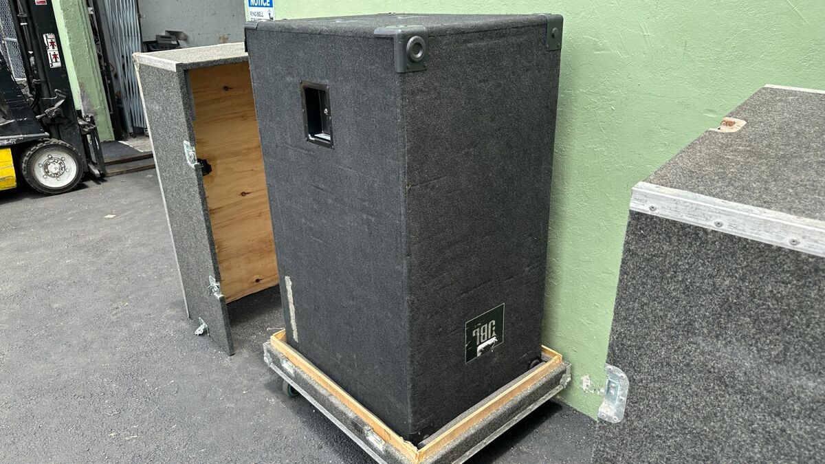 JBL SR4719A DUAL 18 JBL SR4719A DUAL 18